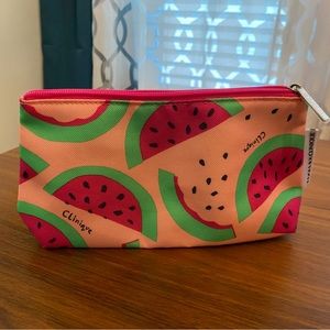 Cosmetic bag